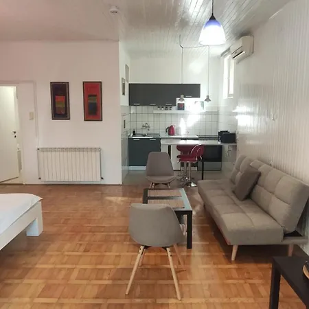 Olimp Zvezdara Apartmán *